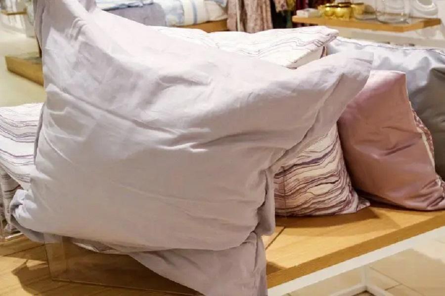 Как почистить перьевые подушки: можно обойтись без дорогостоящей химчистки